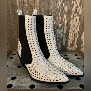 Shu Shop Women’s Boots 7.5